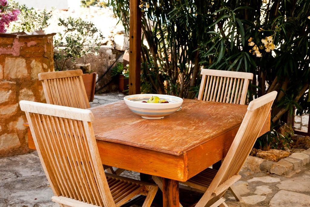 Tsivaras Villas Bilik gambar